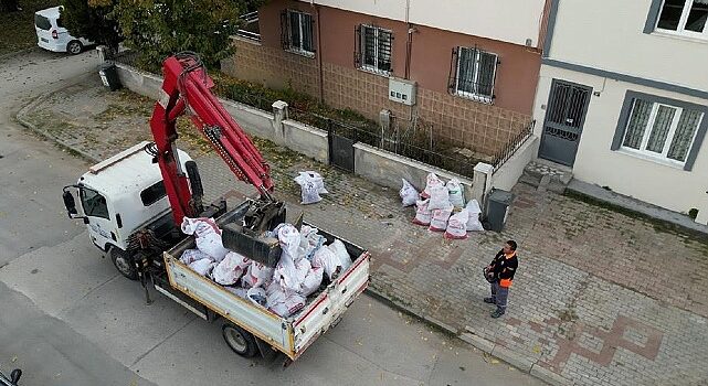 1 Yılda 29 Bin Ton Molozun Çevreyi Kirletmesi Önlendi