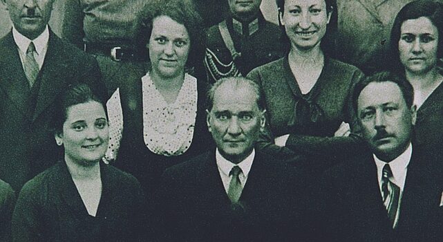 19 Mayıs’a özel ‘Atatürk ve Gençlik Fotoğrafları Sergisi’ Trump AVM’de