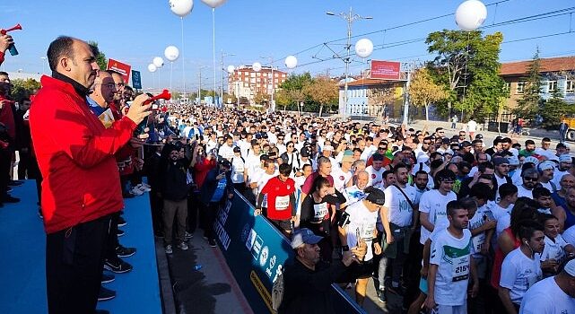 Başkan Altay Tüm Sporseverleri Konya Yarı Maratonu Heyecanına Ortak Olmaya Davet Etti