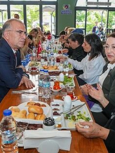 Başkan Işık, şehit anneleri ve eşleriyle bir araya geldi