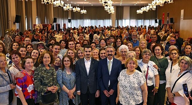 Çankaya Evleri Yıl Sonu Sergileri” Çankaya Belediye Başkanı Hüseyin Can Güner’in ziyaretiyle sona erdi