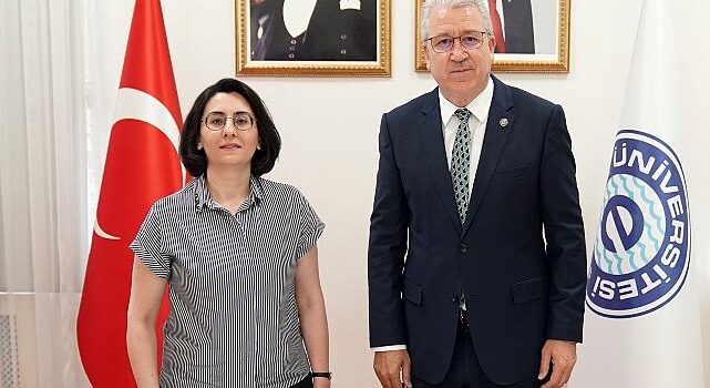 Egeli akademisyen ve ekibi ChatGPT’nin ürettiği metinlerin söylem analizini gerçekleştirecek