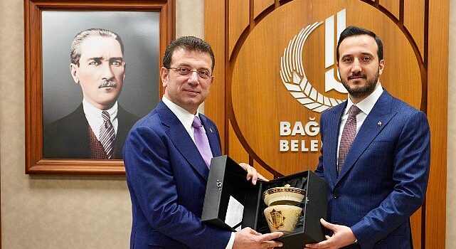 Ekrem İmamoğlu, Bağcılar Belediye Başkanı Abdullah Özdemir’e tebrik ziyaretinde bulundu