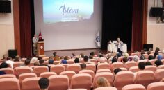 EÜ’de “Din ve Değer Olarak İslam” konferansı düzenlendi