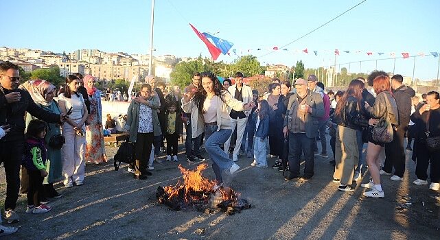 Hıdırellez Bayramı, Küçükçekmece’de coşkuyla kutlandı