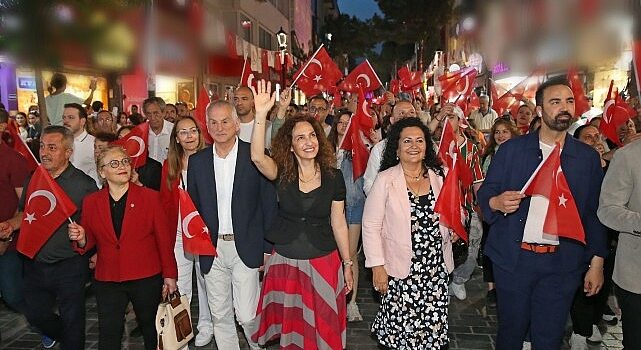 Karşıyaka’da 19 Mayıs’a muhteşem kutlama!