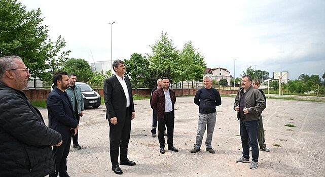 Kartepe Belediye Başkanı Av.M.Mustafa Kocaman, Kubilay İlköğretim Okulu’nda başlatılan ana sınıf yapım çalışmalarını yerinde inceledi