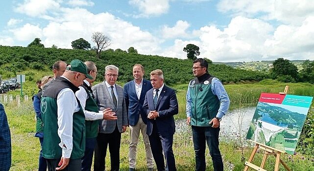 Kocaeli Valisi Seddar Yavuz, bir dizi inceleme ve ziyaretler için Belediye Başkanın Erol Ölmez’in ev sahipliğinde Kandıra’daydı