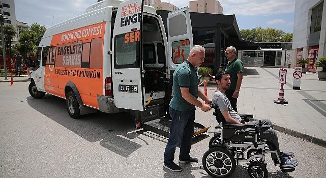 Konak’tan hayatı kolaylaştıran hizmet: Engelsiz Servis