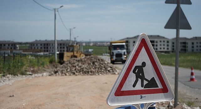 Lüleburgaz Belediyesinden tam saha çalışma! “Sokak ve caddeler birer birer yenileniyor”