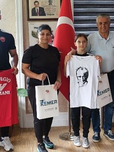 Milli takıma seçilen judoculardan Başkan Topaloğlu’na ziyaret