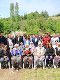 Muğla Büyükşehir Belediye Başkanı Ahmet Aras; ‘Deştin’e çimento fabrikası yaptırmayacağız”