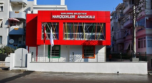 Narlıdere Belediyesi’nin eğitimde fırsat eşitliği yaratan Nar Çiçekleri Anaokulları’nda yeni dönem öncesi ön kayıtlar başladı