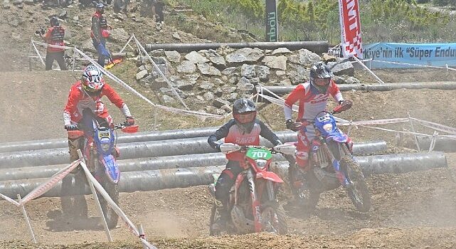 Türkiye Süper Enduro Şampiyonası’nın açılış ayağı yarışları İznik’te gerçekeşti