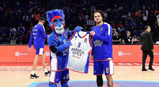 Anadolu Efes, “Eşitlik Bir Güne Sığmaz” projesiyle EuroLeague Devotion Pazarlama Ödülleri’nde finalde