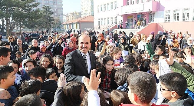 Başkan Altay LGS’ye Girecek Öğrencilere Başarılar Diledi