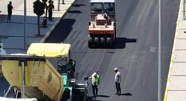 Başkan Tugay’ın 180 günlük Hızlı Eylem Planı işliyor İZBETON ekipleri dört koldan sahada