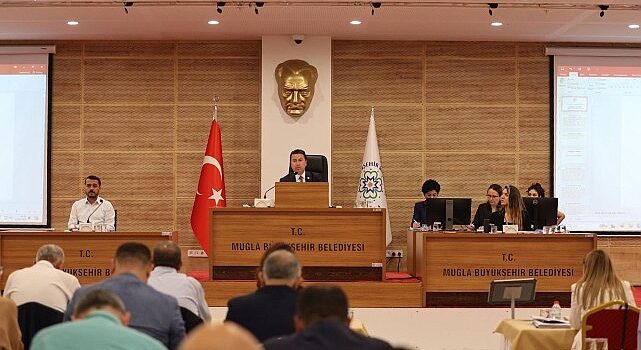 Büyükşehir Belediye Meclisi’nde Başkan Aras’tan Öğrencilere Müjde