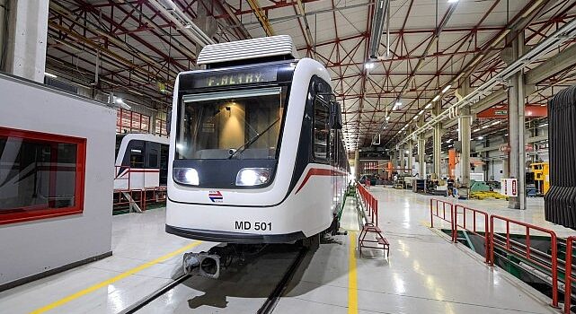 İşte İzmir Metrosu’nun 28’lik delikanlısı