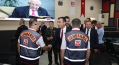 Karaman Belediye Başkanı Savaş Kalaycı, valilik tarafından düzenlenen bayramlaşma programına katıldı