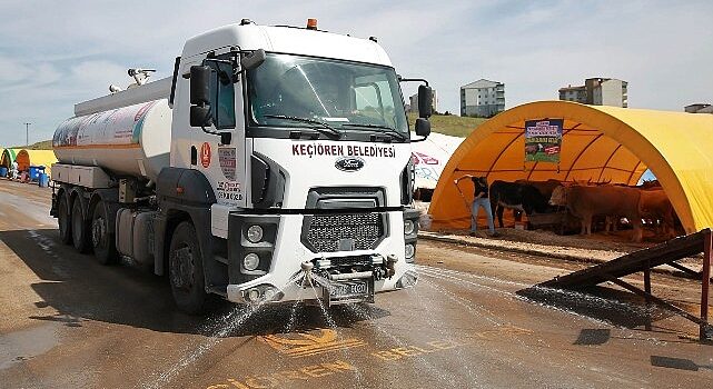 Keçiören Belediyesi’nin baştan aşağı yenilediği kurban satış alanı hem esnaftan hem de vatandaştan tam not aldı