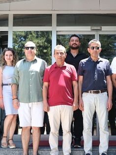 Kemer’de halk oyunları yarışması