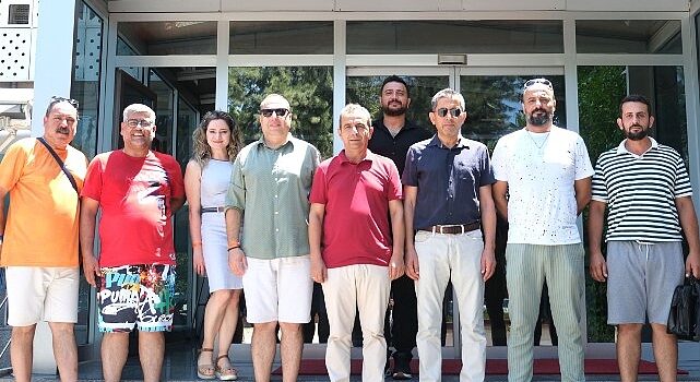 Kemer’de halk oyunları yarışması