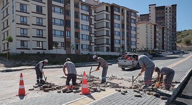 Nevşehir Belediyesi ekipleri, Kurban Bayramı öncesinde mahallelerdeki temizlik ve bakım çalışmalarını yoğunlaştırdı