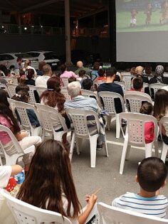 Açık hava sineması ile yaz akşamları renkleniyor