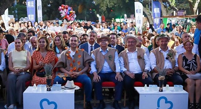 Burhaniye Belediyesi Tarih, Şifa ve Kültür Teması İle Düzenlenen Aromaterapi Festivali Ören’de Başladı