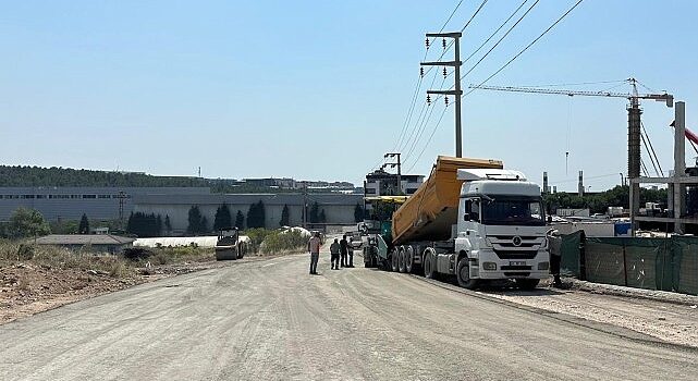 Çayırova Şekerpınar’da üstyapı yenileme çalışması