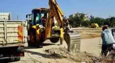 Didim Belediyesi Fen İşleri Müdürlüğü ekipleri tarafından sürdürülen yol yapım ve bakım çalışmaları tüm hızıyla devam ediyor