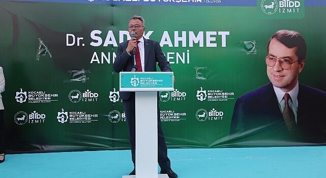 Dr. Sadık Ahmet dualarla anıldı