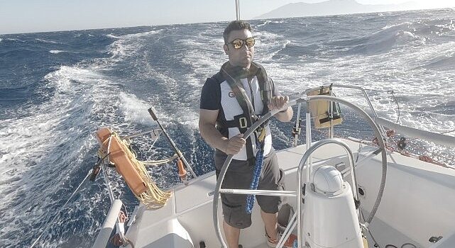 Hem rüzgâr hem dalgalarla mücadele ederek birinci olan Orange Sailing takımının heyecanlı hikayesi, çok yakında GAİN’de!