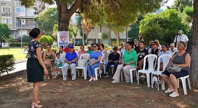 İzmirliler sağlığı geliştiren parklarda buluşuyor