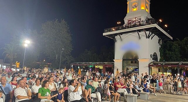 Kemer’de, Kemer Belediyesi’nin destekleriyle Uluslararası Genç Yetenekler Festivali organize edildi