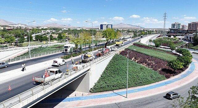 Konya Büyükşehir Yaya ve Taşıt Köprülerinde Periyodik Olarak İyileştirme Çalışması Yapıyor