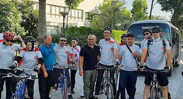 Konya’daki Görme Engelliler Kıbrıs Barış Harekatı’nın 50. Yıl Dönümünde KKTC’de Pedal Çevirdi