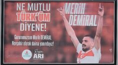 Nevşehir Belediye Başkanı Rasim Arı, bozkurt işareti yaptığı gerekçesiyle 2 maç men cezası alan Merih Demiral’a şehrin dört bir tarafına astırdığı billboardlarla destek verdi