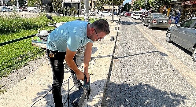 Salihli Belediyesi Zabıta Ekipleri Kaldırım İşgali Denetimine Ara Vermeden Devam Ediyor