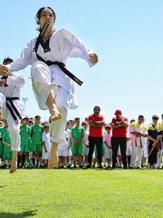 Sivas Belediyespor bünyesinde her yıl geleneksel olarak düzenlenen yaz spor okulu bu sene de kapılarını açtı