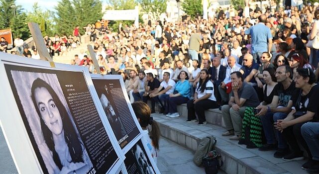 Sivas Katliamının 31. yıldönümü dolayısıyla sivil toplum kuruluşları ve Çankaya Belediyesi iş birliğinde anma programı düzenledi