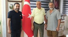 Ünlü oyuncu Selim Bayraktar Başkan Topaloğlu’nu ziyaret etti