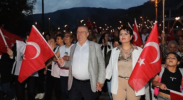 30 Ağustos Edremit’te coşkuyla kutlanacak