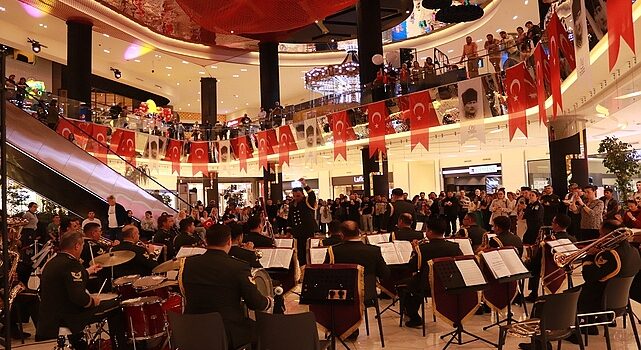 Anadolu Yakasında 30 Ağustos Zafer Bayramı Kutlamalarının Adresi Metropol İstanbul ve Watergarden İstanbul Olacak