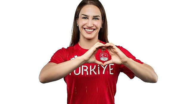 Buse Tosun Çavuşoğlu Paris 2024’teki İlk Güreş Madalyamızı Kazandı