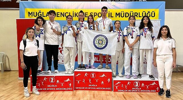 Büyükşehir Belediyesi Sporcularından Taekwondo Şampiyonaları’nda Büyük Başarı