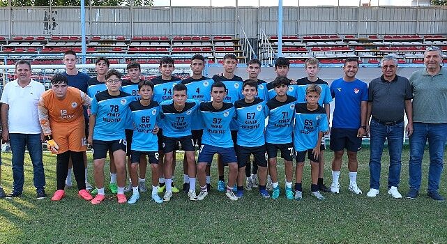 Kemer Belediyespor U16 takımı gol oldu yağdı