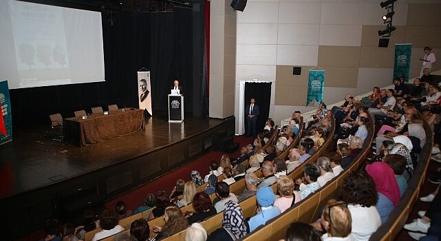 “Alzheimer hastalığı toplumsal bir sorun”