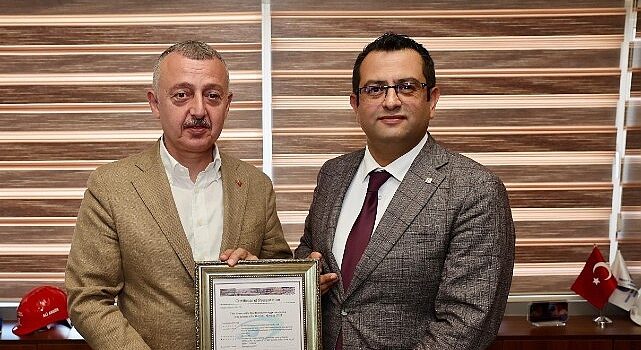 Başkan Büyükakın, İnşaat Mühendislerine konuk oldu;  Dirençli şehir Kocaeli ve kentsel dönüşüm görüşüldü